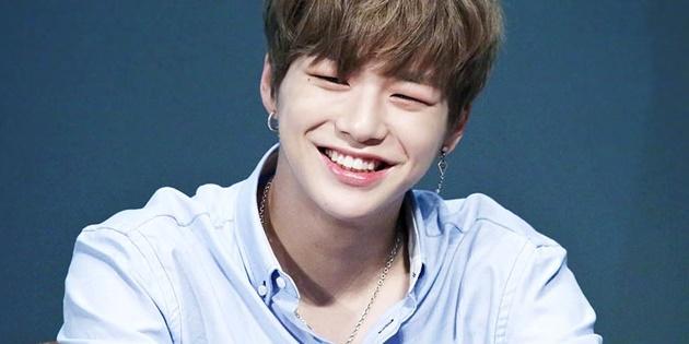 Kpop, mắt cười, BTS, SNSD, Jimin, V, Bigbang, red velvet, BTOB