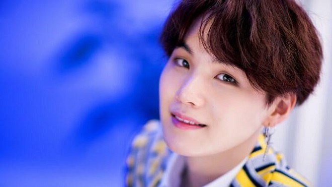 Suga BTS miêu tả dáng ngủ của các thành viên siêu hài hước