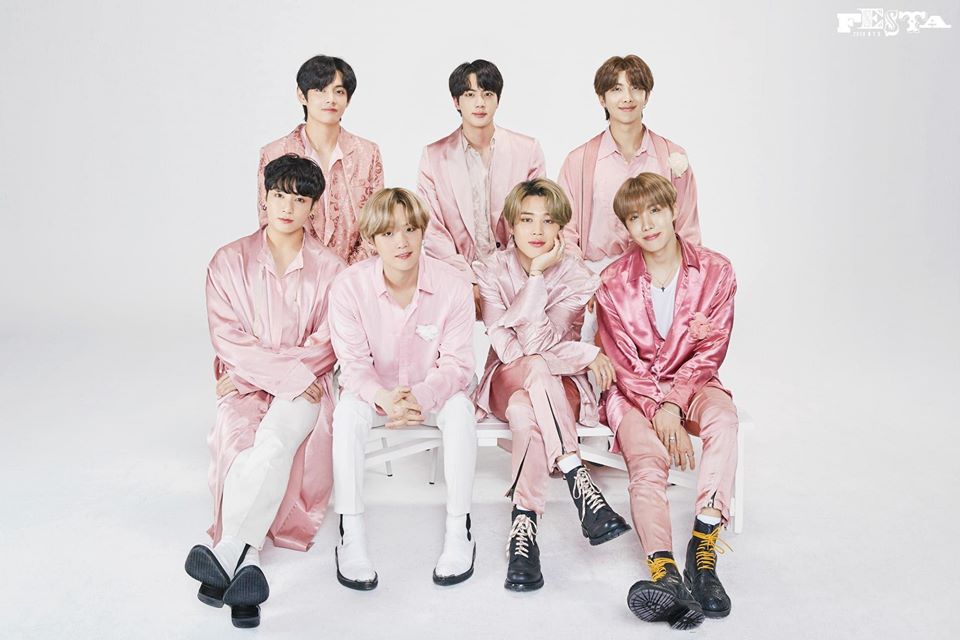 BTS, BTS FESTA 2020, BTS ảnh gia đình, bts nghĩ vụ quân sự, bts kỷ niệm debut, bts ảnh 