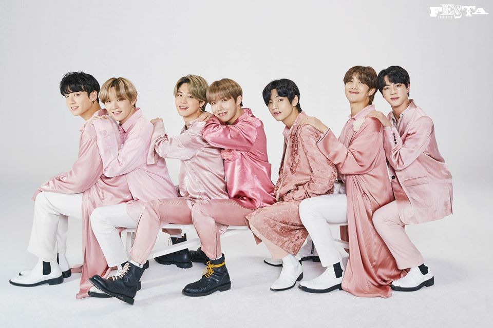 BTS, BTS FESTA 2020, BTS ảnh gia đình, bts nghĩ vụ quân sự, bts kỷ niệm debut, bts ảnh 