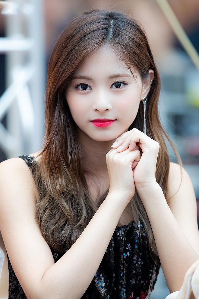 Twice, Tzuyu, nhan sắc của Twice, Twice 2020, Chou Tzuyu, Chu Tử Du, Châu Tử Du, Tzuyu nhan sắc, tzuyu gif, tzuyu video