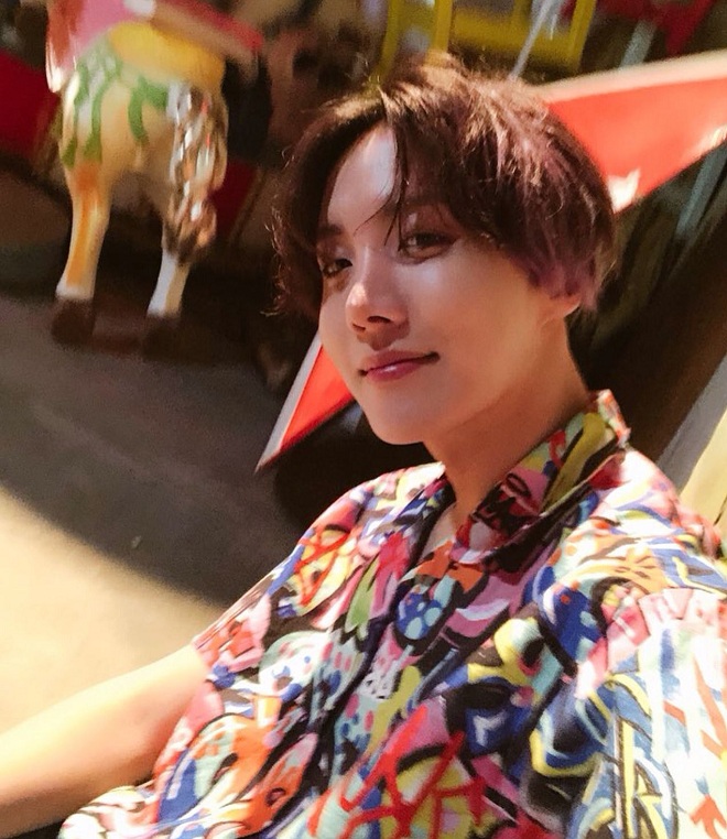 BTS, RM, Jin, Suga, J-Hope, Jungkook, Jimin, V, kiểu tóc của BTS, BTS ảnh đẹp, BTS 2020, kiểu tóc xấu nhất của BTS