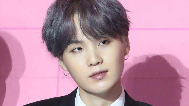 9 màn hợp tác đầy thành công của thiên tài âm nhạc Suga BTS