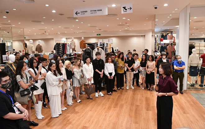 Á hậu Huyền My, UNIQLO, UNIQLO Việt Nam, triết lý lifewear, thời trang Thu Đông 2020, mẫn tiên, an japan, thời trang uniqlo, bst mới của uniqlo, uniqlo khai trương 