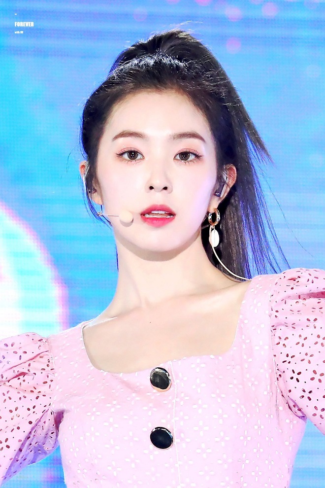 Irene, red velvet, irene red velvet, irene mặt mộc, khuyết điểm của irene, irene red velvet gif, ảnh đẹp Irene, irene cute, irene góc nghiêng, ảnh irene đeo kính