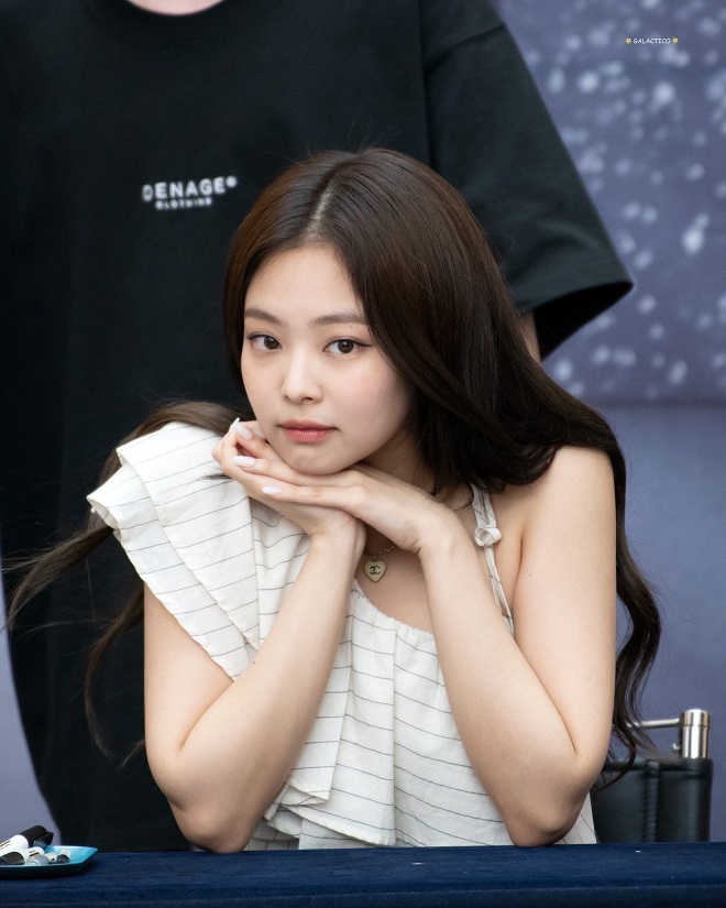 Blackpink, Jennie, Jisoo, Blackpink 2020, Jennie bị phản bội, Blackpink fansite, Jennie fansite, Blackpink video, Jennie gif, BLINK, Blackpink jennie jisoo, ảnh jennie