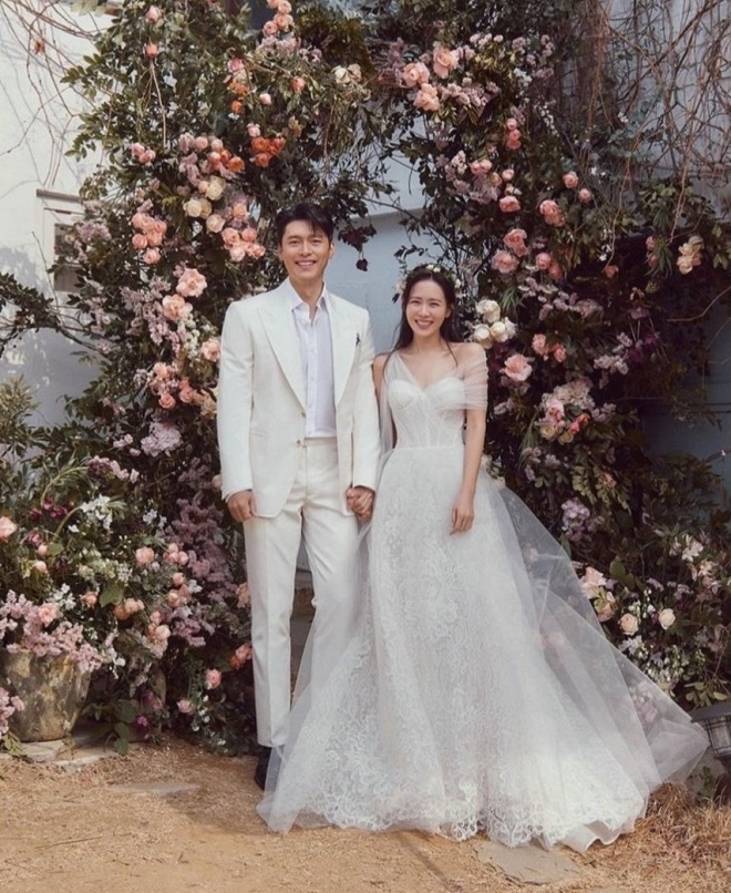 Son Ye Jin, Hyun Bin, son ye jin mang thai, son ye jin có bầu, son ye jin hyun bin đám cưới, crash landing on you, son ye jin phim, son ye jin valentino, son ye jin ảnh