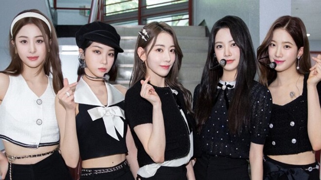 BTS, le sserafim, em gái bts, kazuha, sakura izone, kim chae won, huh yun jin, hong eun chae, izone, hybe, fearless lessrafim, lessearfim