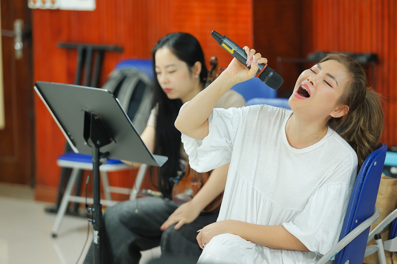 Thu Phương, Ngọc Anh, Quang Hà, Quang Dũng, Liveshow Tạ Tình, nguyễn quốc vượng, thăng long show, liveshow âm nhạc