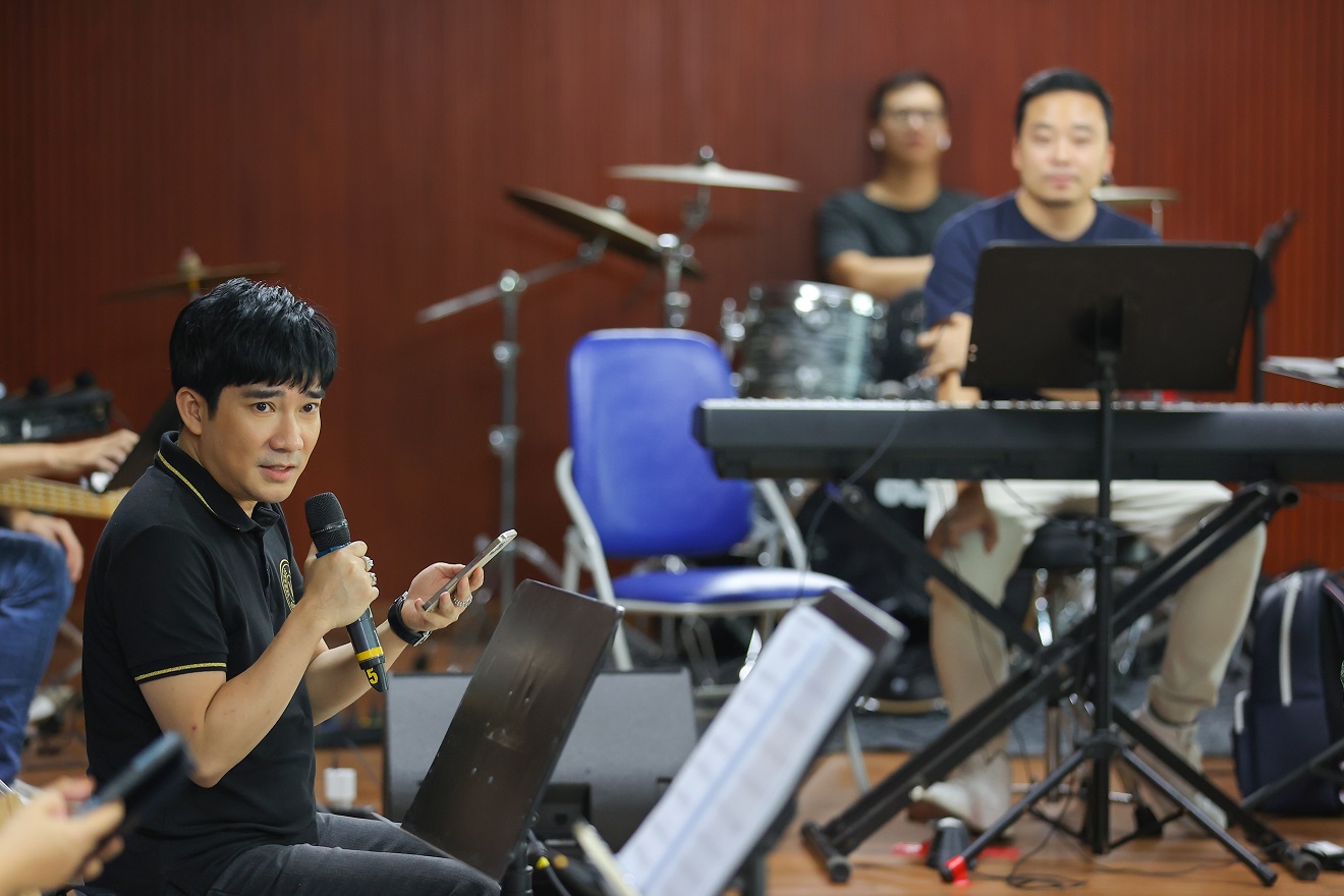 Thu Phương, Ngọc Anh, Quang Hà, Quang Dũng, Liveshow Tạ Tình, nguyễn quốc vượng, thăng long show, liveshow âm nhạc