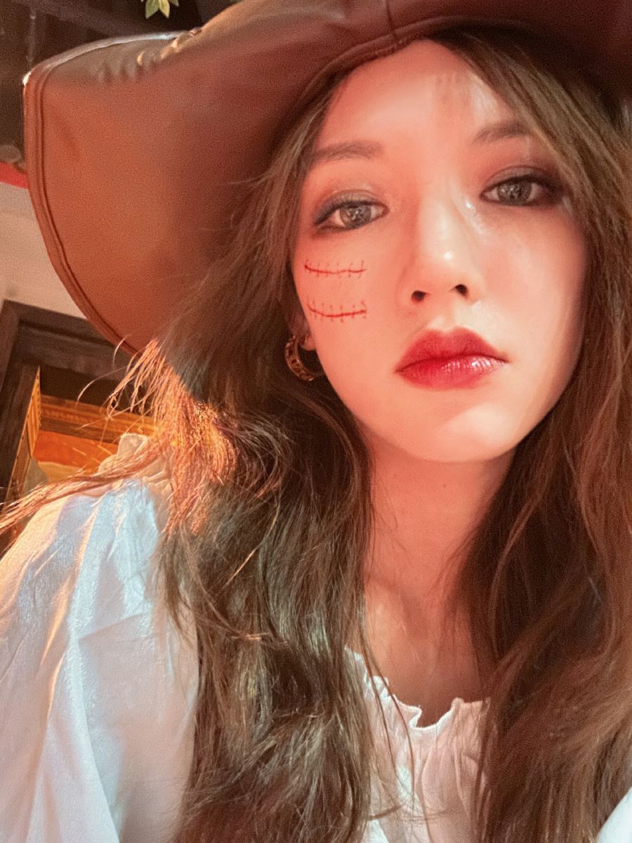 Trình Tiêu, Halloween Itaewon, trình tiêu wjsn, cheng xiao, wjsn, trình tiêu instagram, trình tiêu vương nhất bác, thảm kịch itaewon, trình tiêu phim, trình tiêu weibo