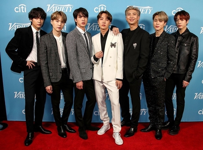 BTS, BTS thiết lập kỷ lục mới tại BXH của Billboard, BTS vượt Justin Bieber, Bts, Map Of The Soul 7, BXH Billboard, Ariana Grande, Justin Bieber