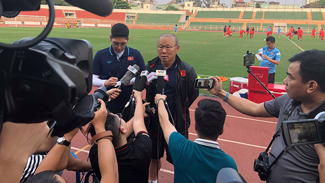 HLV Park Hang Seo: ‘Quang Hải sẽ đá ở Thái Lan, đã có phương án thay Văn Hậu’