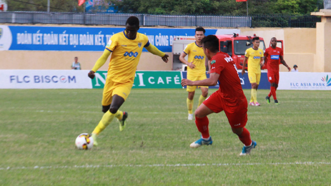 FLC Thanh Hóa 2-0 Hải Phòng: HLV Đức Thắng khiêm tốn, HLV Việt Hoàng nhận thua