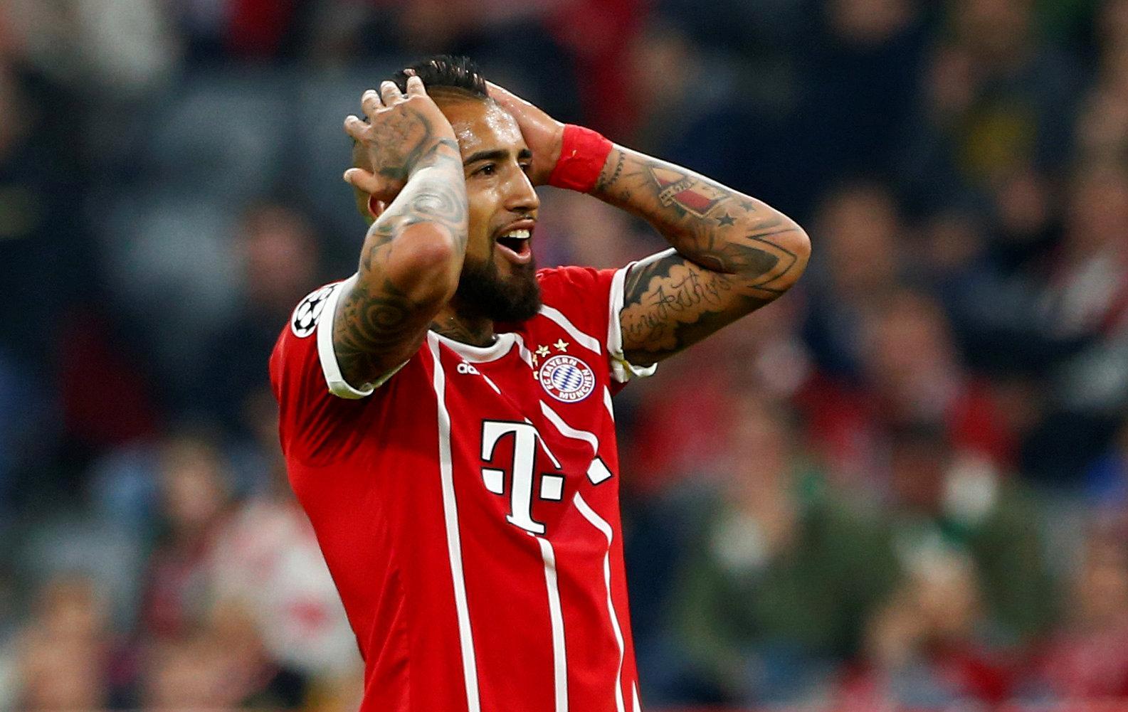 Vui cho Real, buồn cho Bayern: Vidal phải phẫu thuật