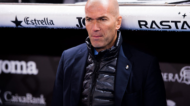 CĐV Real nổi giận: 'Hãy chấm dứt sự điên rồ này và sa thải Zidane'