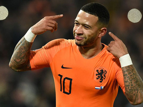 Depay rực sáng cùng Hà Lan, CĐV đòi M.U kích hoạt điều khoản mua lại