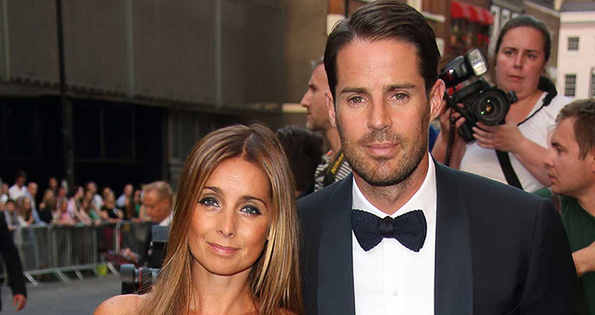 Bong da, Tin tức bóng đá, WAGs, Beckham, Victoria, Shakira, Pique, De Gea, vợ và bạn gái cầu thủ, bóng đá Anh, bóng đá Tây Ban Nha, người mẫu, ca sĩ, diễn viên, MU, Barca