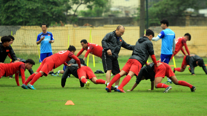 U23 Việt Nam ‘xả hơi’, HLV Park Hang Seo tin học trò không sợ Thái Lan