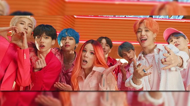 Bị fan hỏi sao không dám nhìn Jimin BTS trong ‘Boy With Luv’, Halsey đáp thật lòng thế này