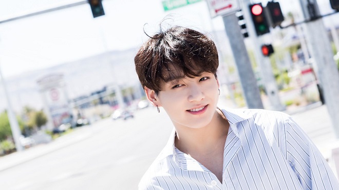 Jungkook BTS bất ngờ tung ca khúc solo siêu ngọt để tỏ tri ân fan nhân sinh nhật 