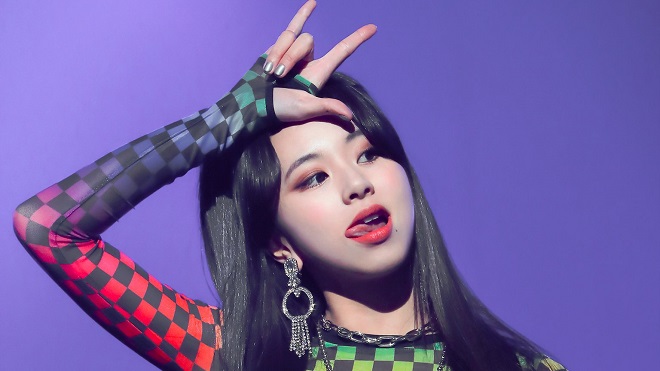 Chaeyoung Twice khoe hình xăm mới gợi cảm do cô thiết kế