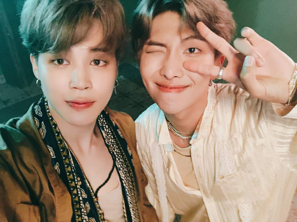 BTS, Jimin, RM BTS, Jimin và RM BTS quyền lực nhất năm, Quyền lực của Jimin và RM BTS, Bang Si Hyuk, kpop, ARMY, Bong Joon Ho, Jimin và RM BTS là nhân vật quyền lực nhất