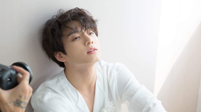 Jungkook BTS bật khóc vì lỗi không ai biết, Suga an ủi khác người