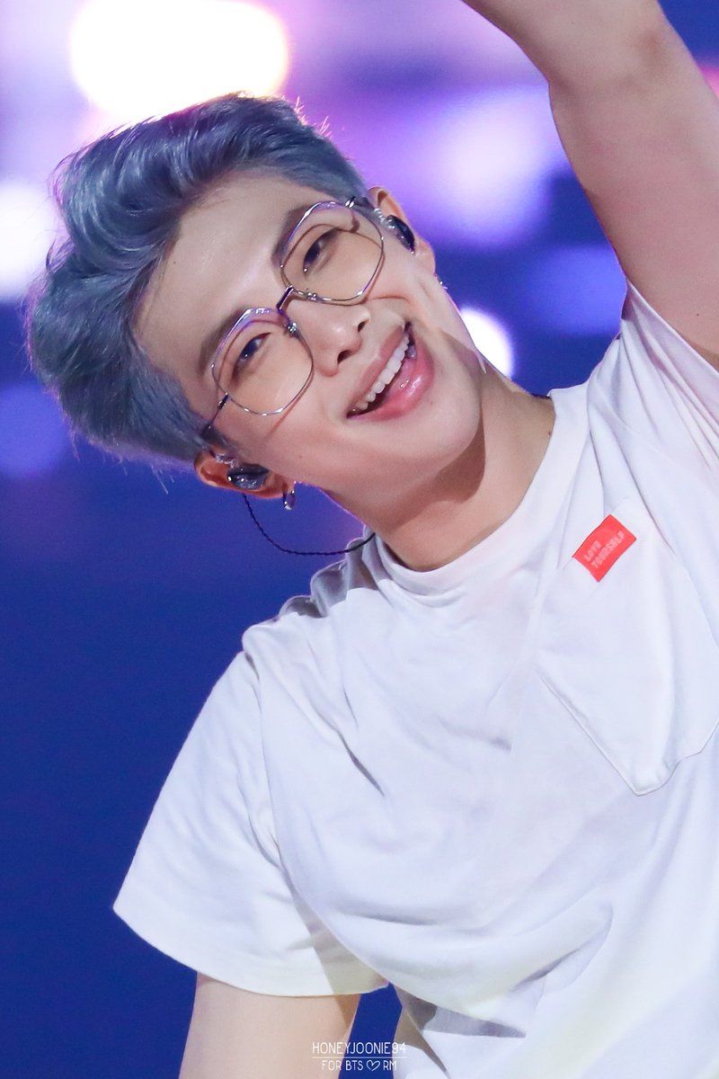 RM BTS, Những sự thật thú vị về RM BTS. Tên thật của RM là Kim Nam Jun, Anh chị em của RM, Trường sinh linh giá