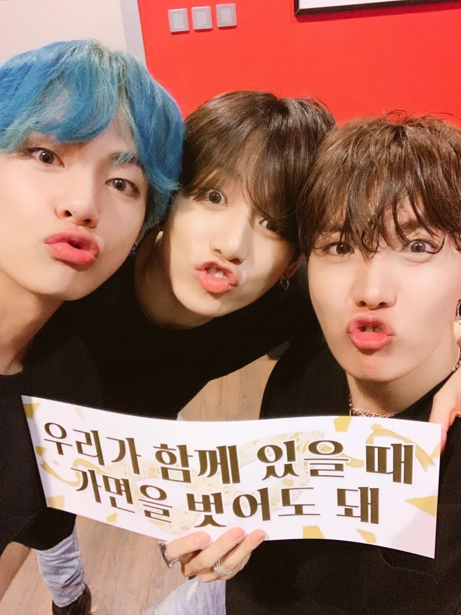 BTS, Jungkook phát cuồng vì mùi cơ thể của J-Hope và V, Vẻ đẹp cơ thể của BTS,Jungkook, V, J-Hope, Kpop, ARMY