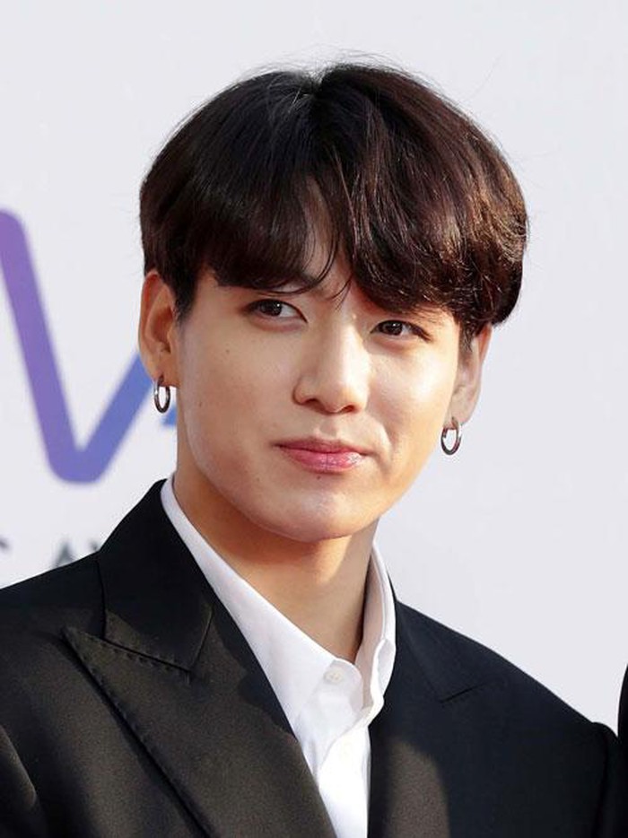 Jungkook BTS, Jungkook tiết lộ bí làm đẹp, Jungkook có làn da đẹp như nhung, Jungkook rửa mặt bằng giấm