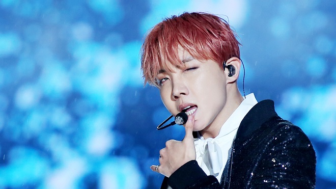 Những idol ‘2 mặt’ bậc nhất Kpop, số 1 là J-Hope BTS