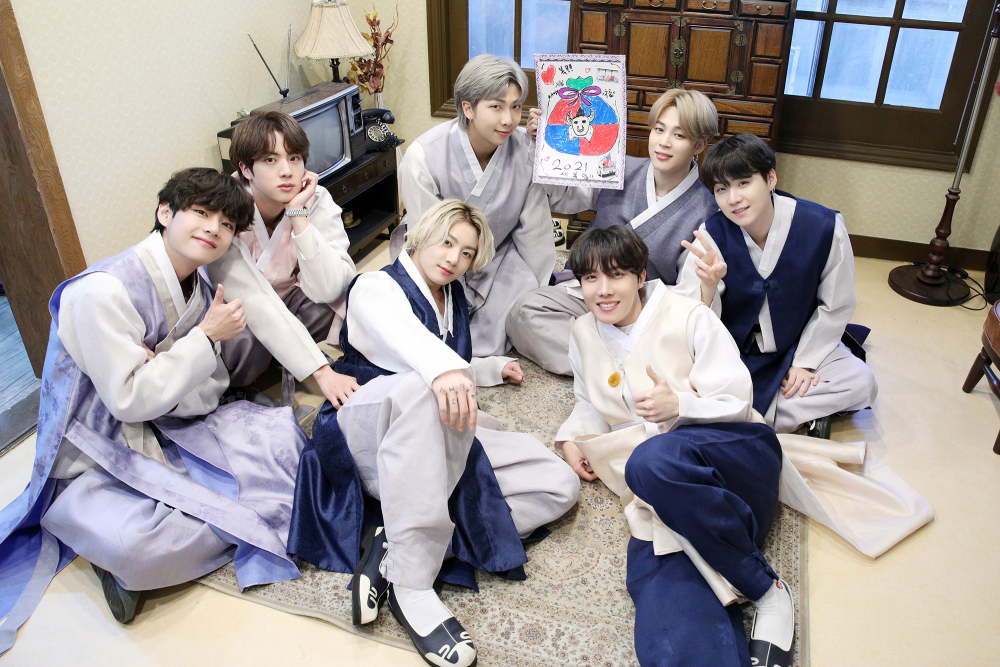 Kpop, BTS, TXT, Tân Sửu, Hanbok, NCT, Kpop đón Tân Sửu, Idol mặc hanbok 2021, Kpop tết nguyên đán, BTS tết tân sửu, BTS tết nguyên đán 2021