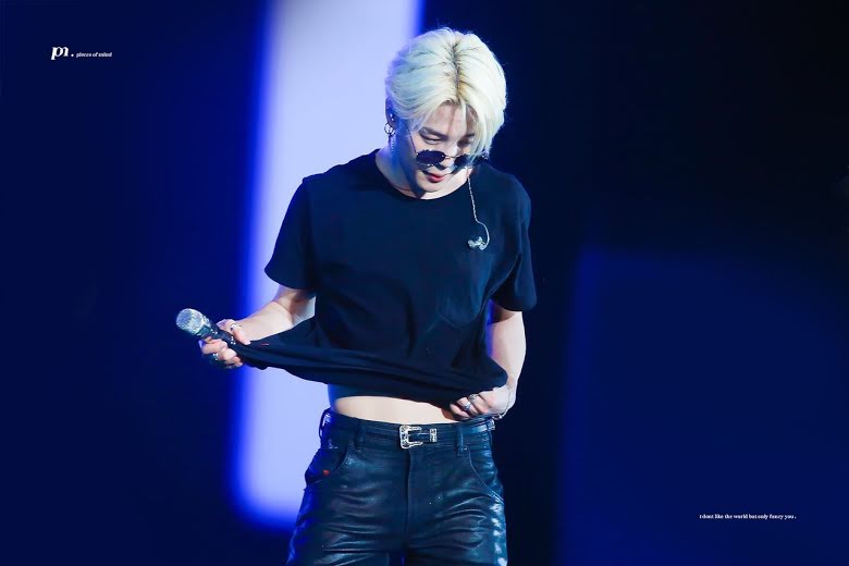 BTS, Jimin, Jimin ăn mặc sexy, Jimin mặc áo crop top, Jimin trong Film Out, Jimin crop top, Jimin sexy, Jimin film out