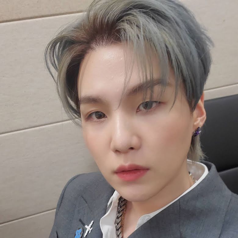 bts, suga, suga 2021, suga tóc mới, suga cuối cùng cũng xuất hiện, suga haircut, suga undercut, suga cạo tóc, các nhân cách của suga, jungkook, v bts, jimin