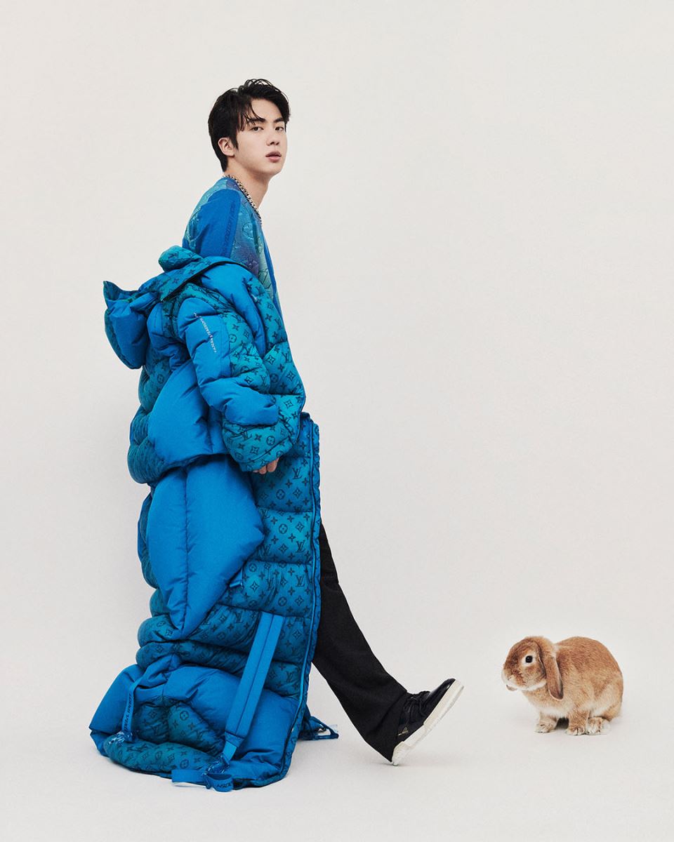 bts, jin, dylan wang, bts louis vuitton, jin dylan wang, cùng chiếc áo người ta mặc như nam thần mà jin, jin same shirt, jin sexy, jin funny, jin cute, jin handsome