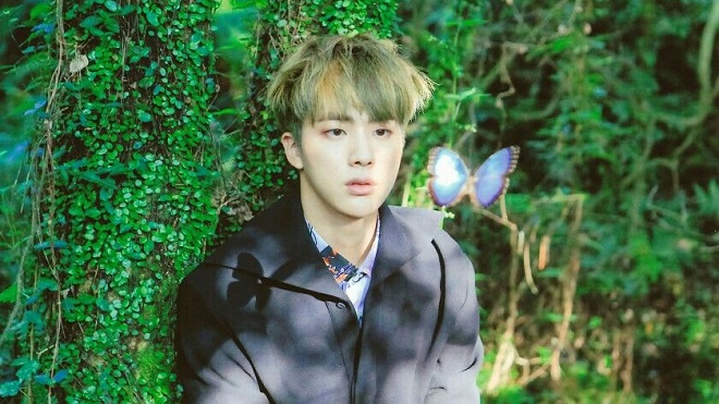 Jin BTS đăng ảnh đẹp sững sờ ngày Valentine, J-Hope cũng 'đổ'