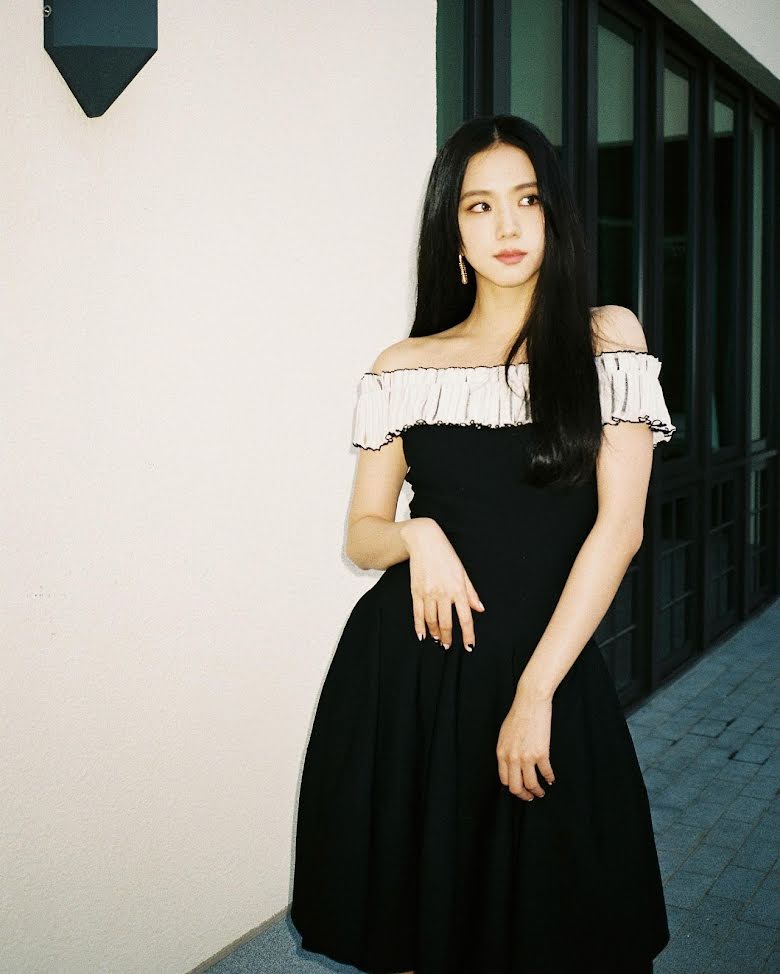 Blackpink, Jisoo, Jennie, Rose, Lisa, Jisoo black white, học Jisoo mặc sang mà quyến rũ, Jisoo style, Jisoo dress, Jisoo mặc trắng đen, Jennie style, Lisa style