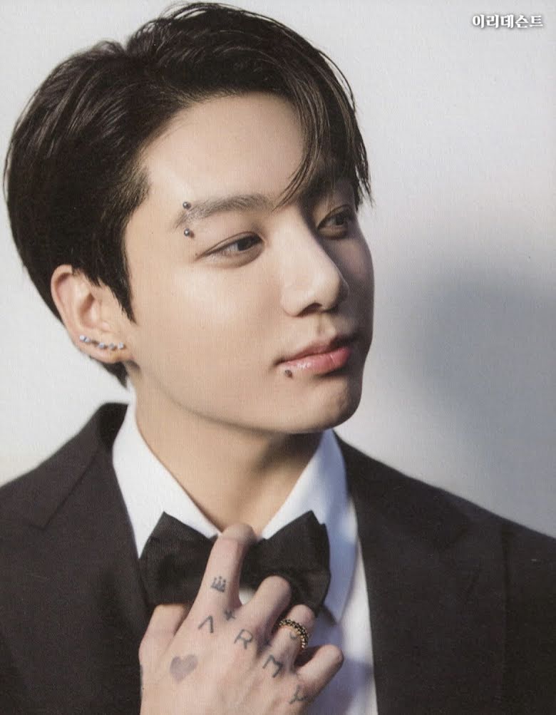 bts, bts tung ảnh đặc biệt như đi hỏi vợ, bts chú rể, bts groom, jungkook đủ khuyên, jungkook, jimin, v bts, jungkook handsome, jungkook chú rể, jungkook groom, taehyung