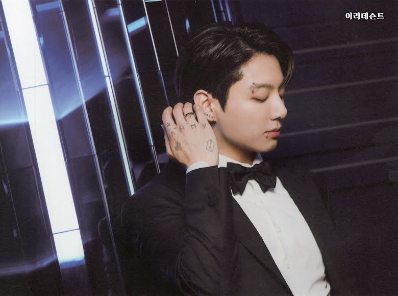 bts, bts tung ảnh đặc biệt như đi hỏi vợ, bts chú rể, bts groom, jungkook đủ khuyên, jungkook, jimin, v bts, jungkook handsome, jungkook chú rể, jungkook groom, taehyung