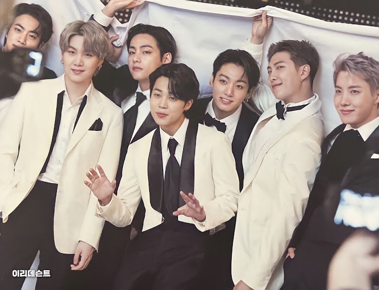 bts, bts tung ảnh đặc biệt như đi hỏi vợ, bts chú rể, bts groom, jungkook đủ khuyên, jungkook, jimin, v bts, jungkook handsome, jungkook chú rể, jungkook groom, taehyung