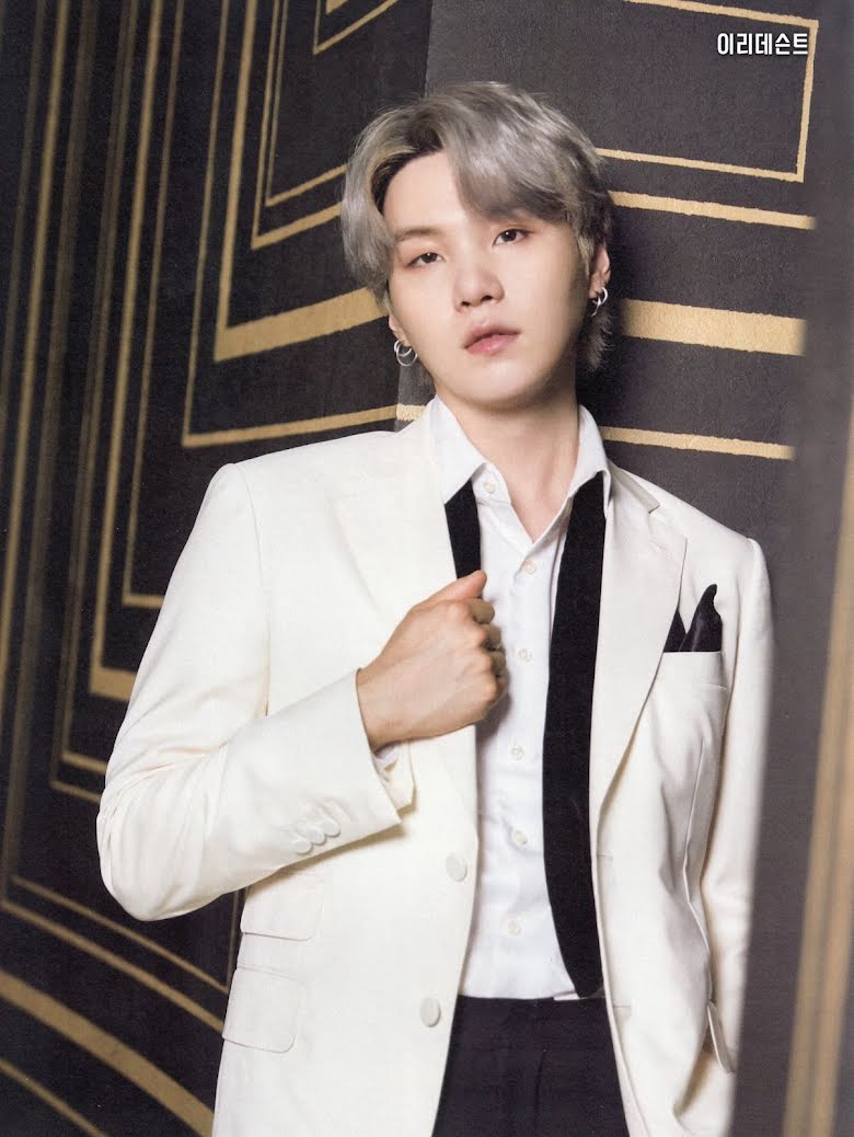 bts, bts tung ảnh đặc biệt như đi hỏi vợ, bts chú rể, bts groom, jungkook đủ khuyên, jungkook, jimin, v bts, jungkook handsome, jungkook chú rể, jungkook groom, taehyung