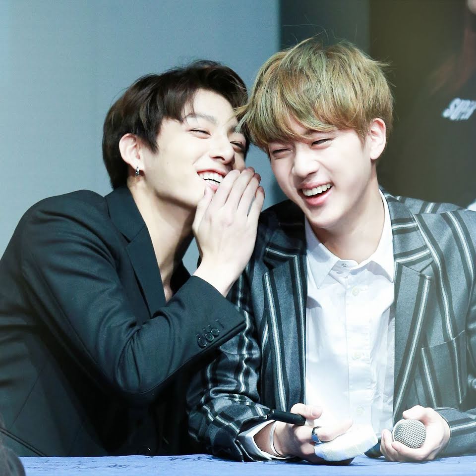 BTS, Jungkook, Jin, Jungkook chăm Jin còn hơn tổng tài cua gái, Jungkook Jin, Jinkook, Jungkook caring, Jungkook cute, Jungkook lovely, Jungkook sexy, Jungkook handsome