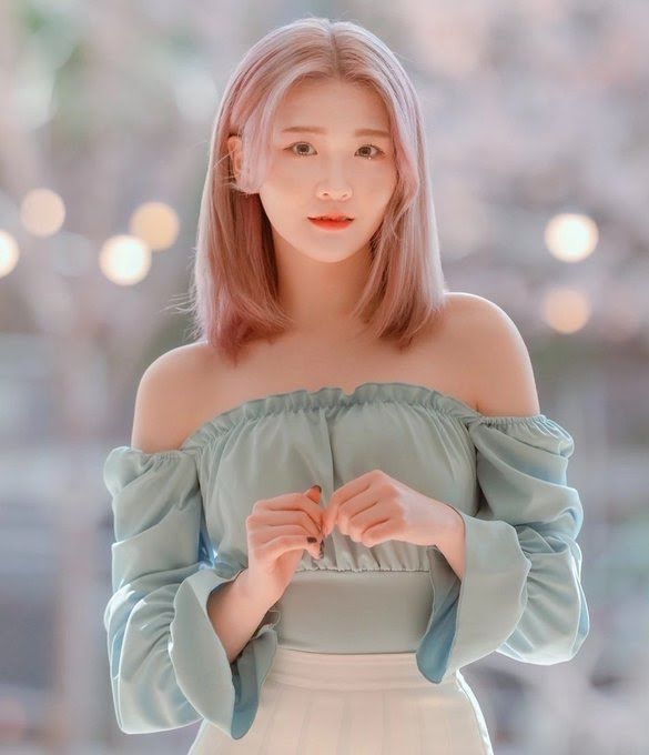Girl Crush, Hayun, idol vị thành niên, tình dục hóa Kpop, vấn nạn tình dục Kpop, Taeri, Zia, Bomi