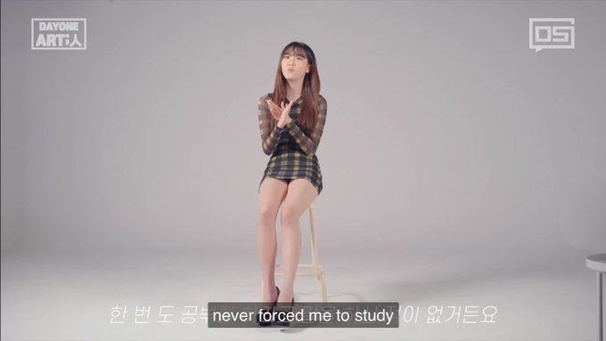 Girl Crush, Hayun, idol vị thành niên, tình dục hóa Kpop, vấn nạn tình dục Kpop, Taeri, Zia, Bomi