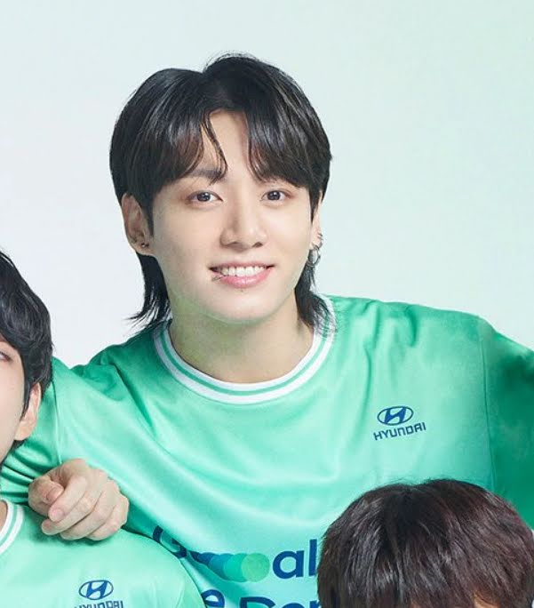 BTS, Jungkook, Jungkook mullet, Jungkook áo xanh, BTS Hyundai, BTS I'm On It, BTS IONIQ, BTS 2022 music, Jungkook style, Jungkook haircut, Jungkook 2022