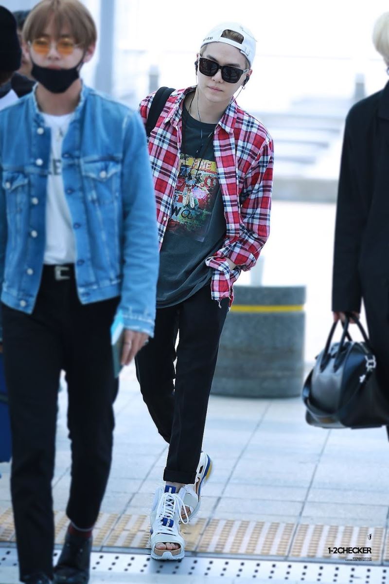 BTS, Suga, thời trang sân bay Suga tiến hóa, Suga fashion, Suga Style, BTS Style, Suga airport outfit, Suga outfit, Suga savage, Suga cute, Suga meme, Kpop style