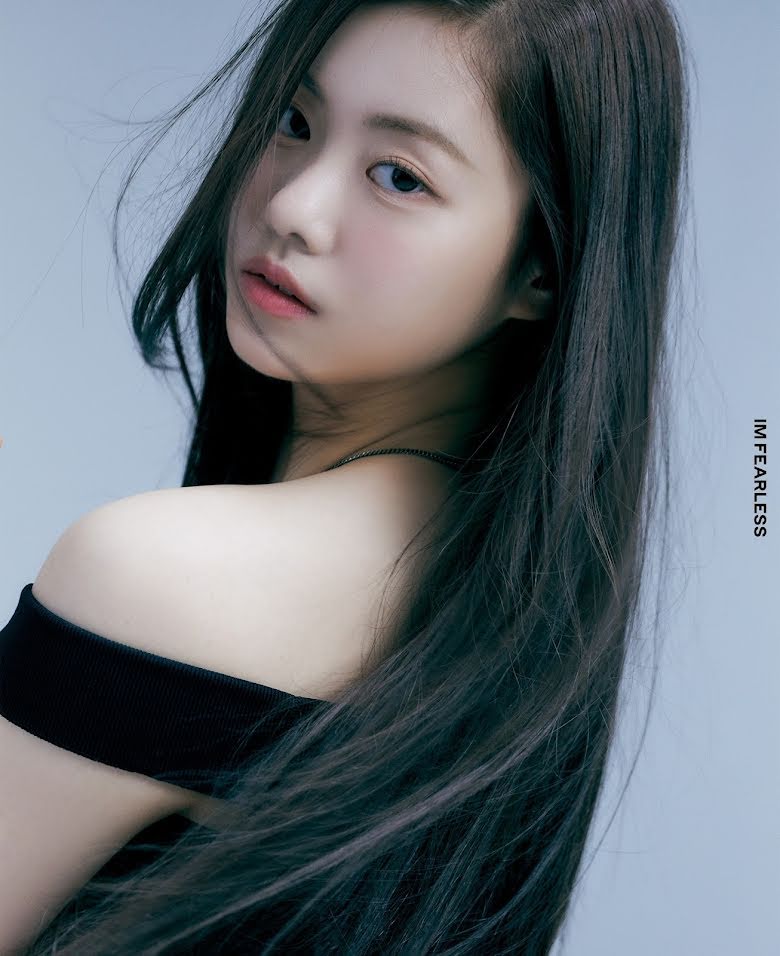 BTS, HYBE, Lịch sử nhóm nhạc nữ ở HYBE, Le Sserafim, Glam, Gfriend, Fromis_9, TXT, bạo lực học đường, Kim Garam, HYBE bê bối, Jungkook, Jimin, V BTS