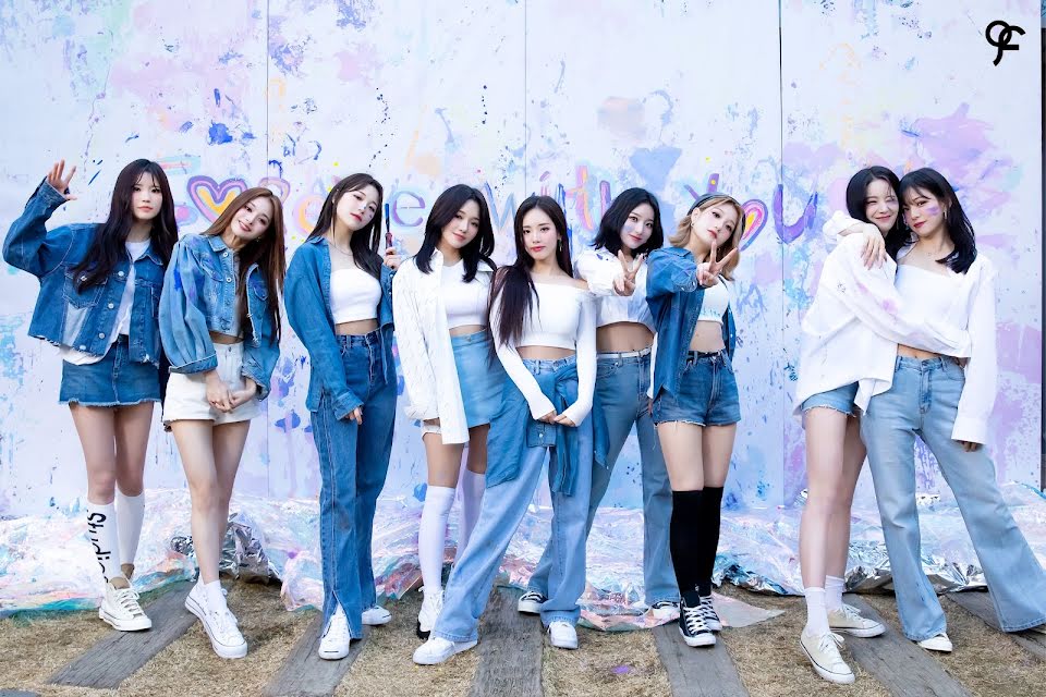 BTS, HYBE, Lịch sử nhóm nhạc nữ ở HYBE, Le Sserafim, Glam, Gfriend, Fromis_9, TXT, bạo lực học đường, Kim Garam, HYBE bê bối, Jungkook, Jimin, V BTS