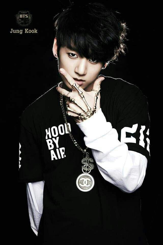 BTS, BTS tái hiện ảnh cũ, BTS mặc lại đồ cũ, BTS 2022, FESTA 2022, BTS photo Festa 2022, BTS recreat photo, Jin, Jimin, J-Hope, Jungkook, RM, Suga, V